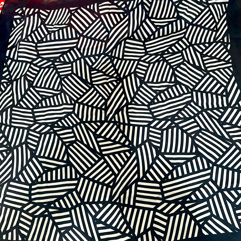 SOL LEWITT for UNIQLO sprz NY Navy blue square 23” scarf NEW - Picture 2 of 6